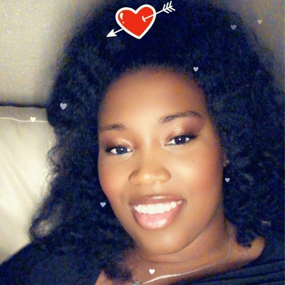 Meet your Posher, Jennifer - Picture 1 of 1